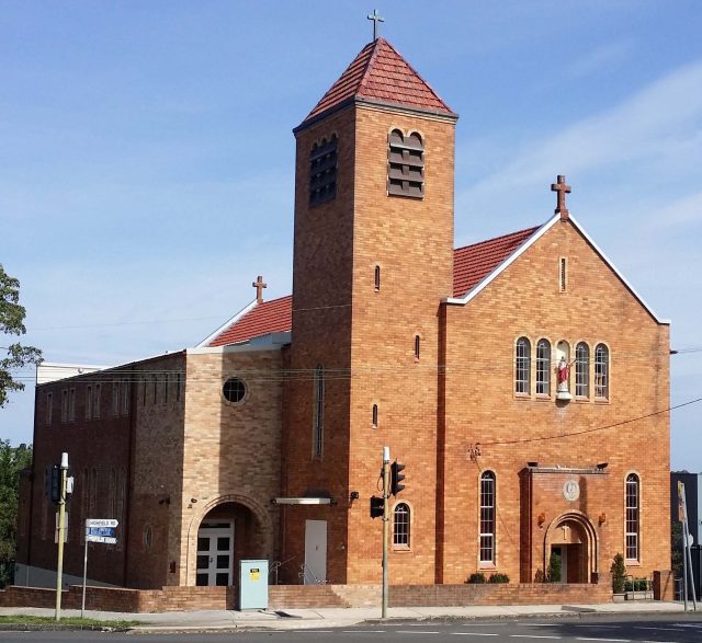 Holy Family Catholic Church, Lindfield